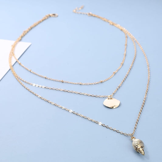Bohemia Layered Seashell Necklace Choker Gold Coin Disc Pendant Necklace Chain Conch Shell Necklace Handmade Beachy Necklace Jewelry for Women and Girls