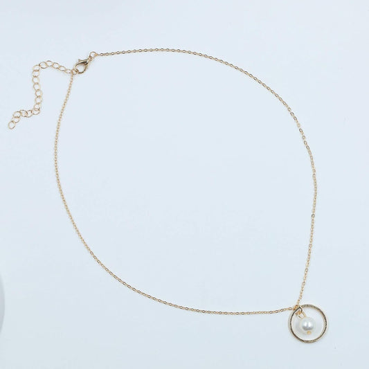 Fashion Pearl Necklace Chain Simple Hollow Ring Pearl Pendant Necklace Jewelry Accessories for Women and Girls