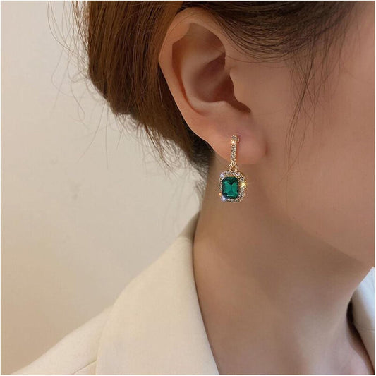Vintage Emerald Crystal Drop Earrings Green Cz Dangle Earrings Emerald Gem Square Earrings Gold Rhinestone Stud Earrings Jewelry for Women