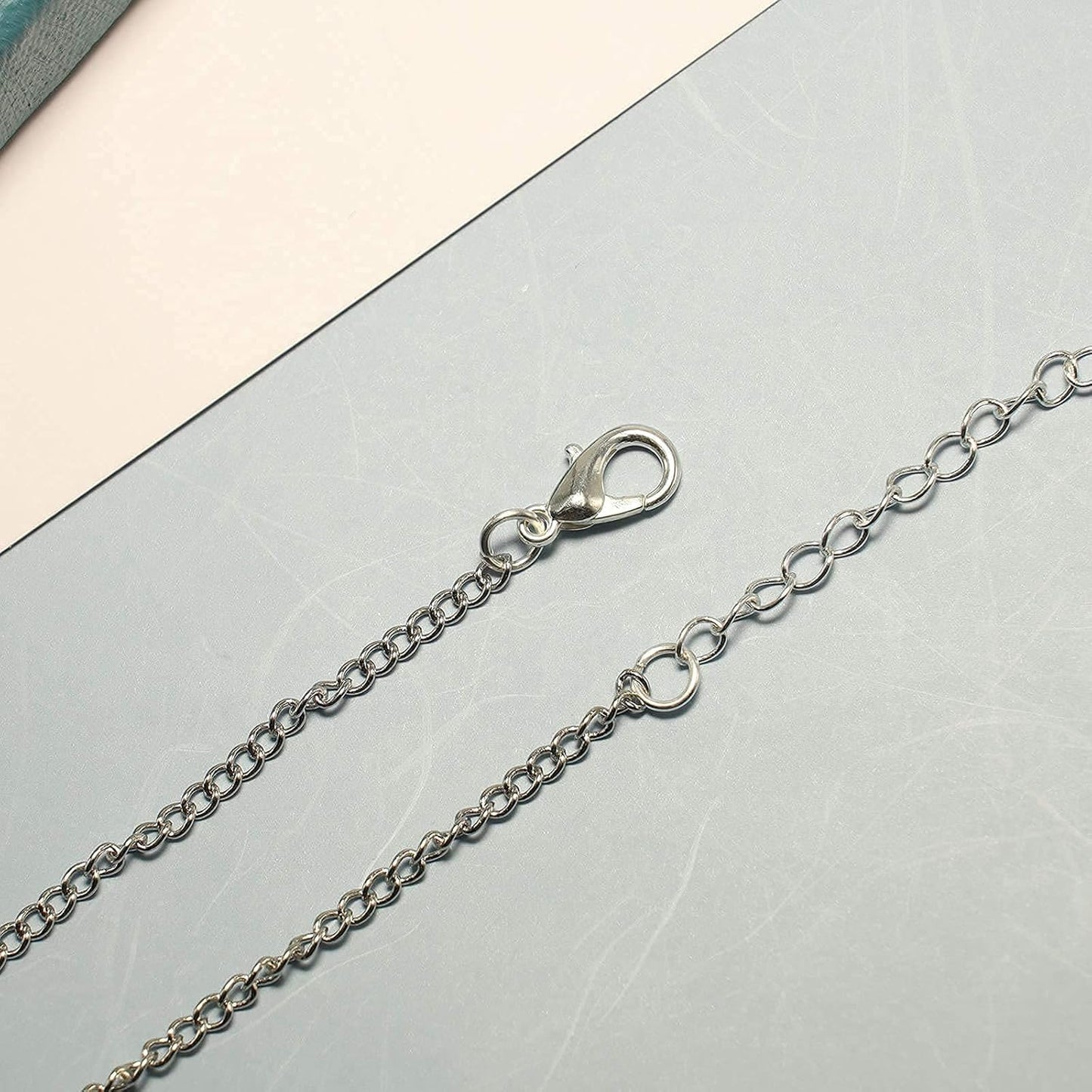 Vintage Cross Necklace Creative Chunky Cuban Chain Tiny Cross Pendant Choker Clavicle Chain Necklace Jewelry for Women and Girls