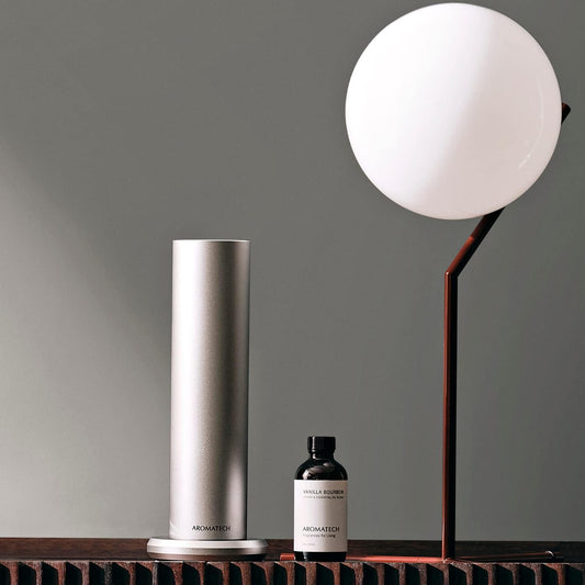 AromaTech Vanilla Bourbon Aroma Essential Oil Blend: Luxury Hotel Inspired Aromatherapy with Vanilla Bean, Bourbon & Oak Barrel for Ultrasonic Diffusers & Nebulizers - 4 fl oz, 120 mL