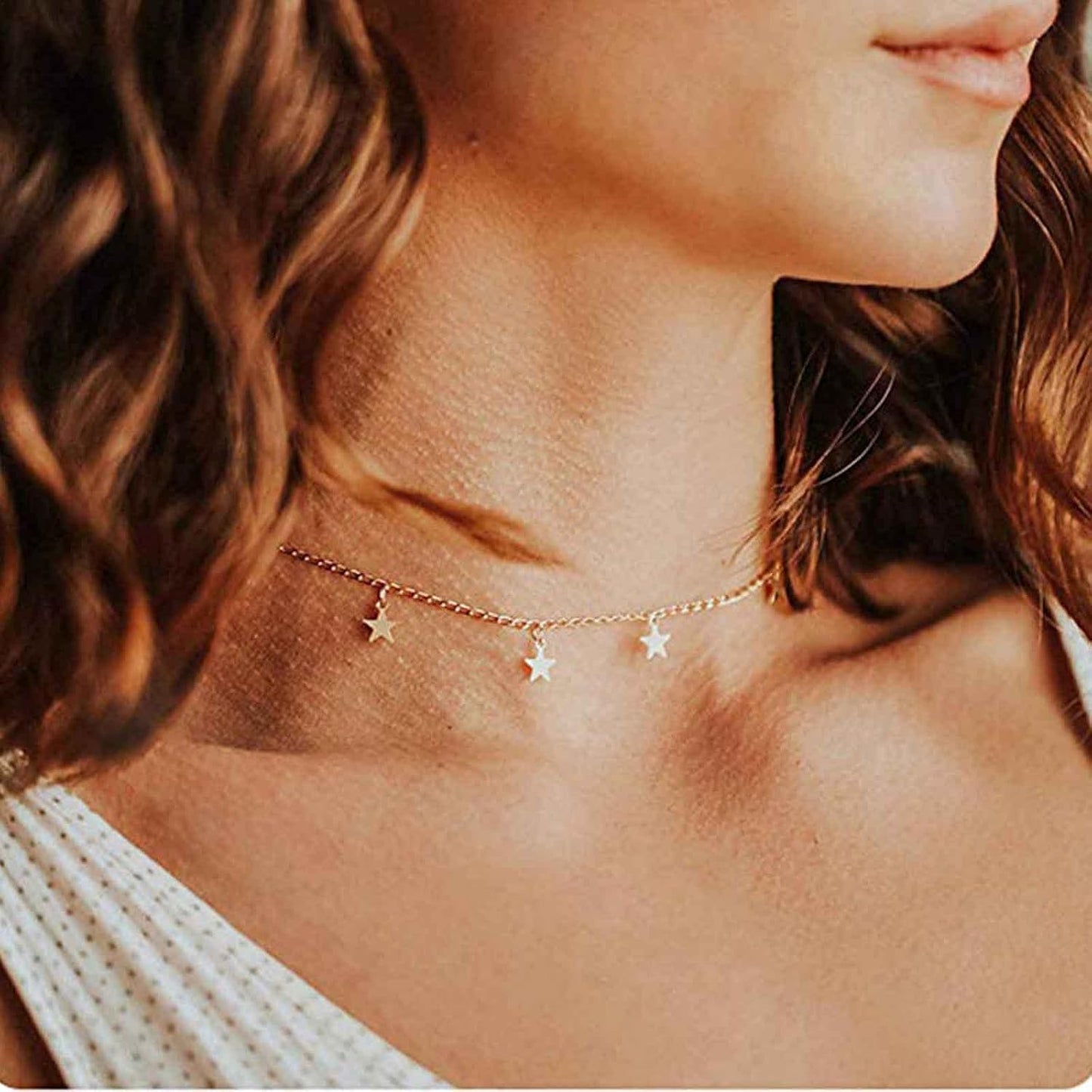Boho Star Choker Necklace Gold Star Dangle Necklace Chain Short Minimalist Necklace Gold Collarbone Necklace Jewelry for Women Gifts