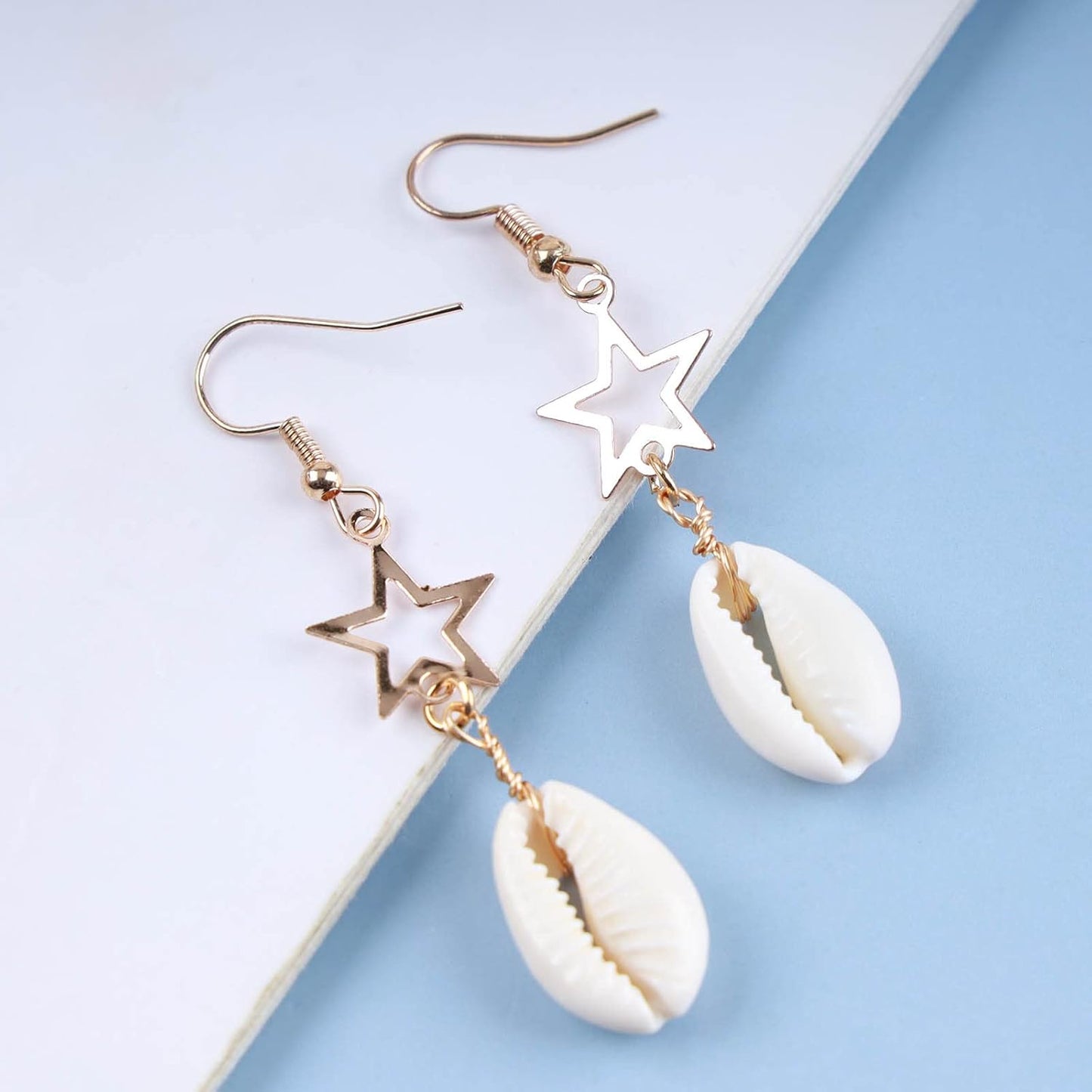 Vintage Cowrie Drop Earrings Puka Shell Dangle Earrings Gold Star Dangling Earrings Hollow Star Earrings Jewelry for Women