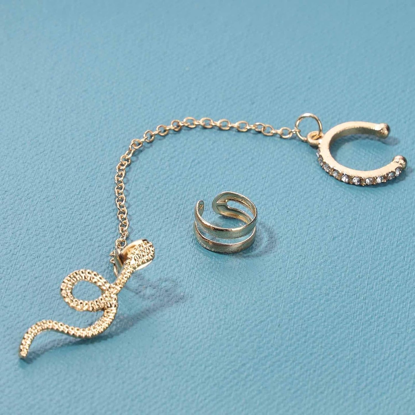 Punk Snake Cuff Chain Earrings Gold Serpent Cartilage Earrings Snake Ear Wrap Earrings Gothic Snake Helix Chain Earrings Gold Long Chain Earrings Jewelry for Women and Girls