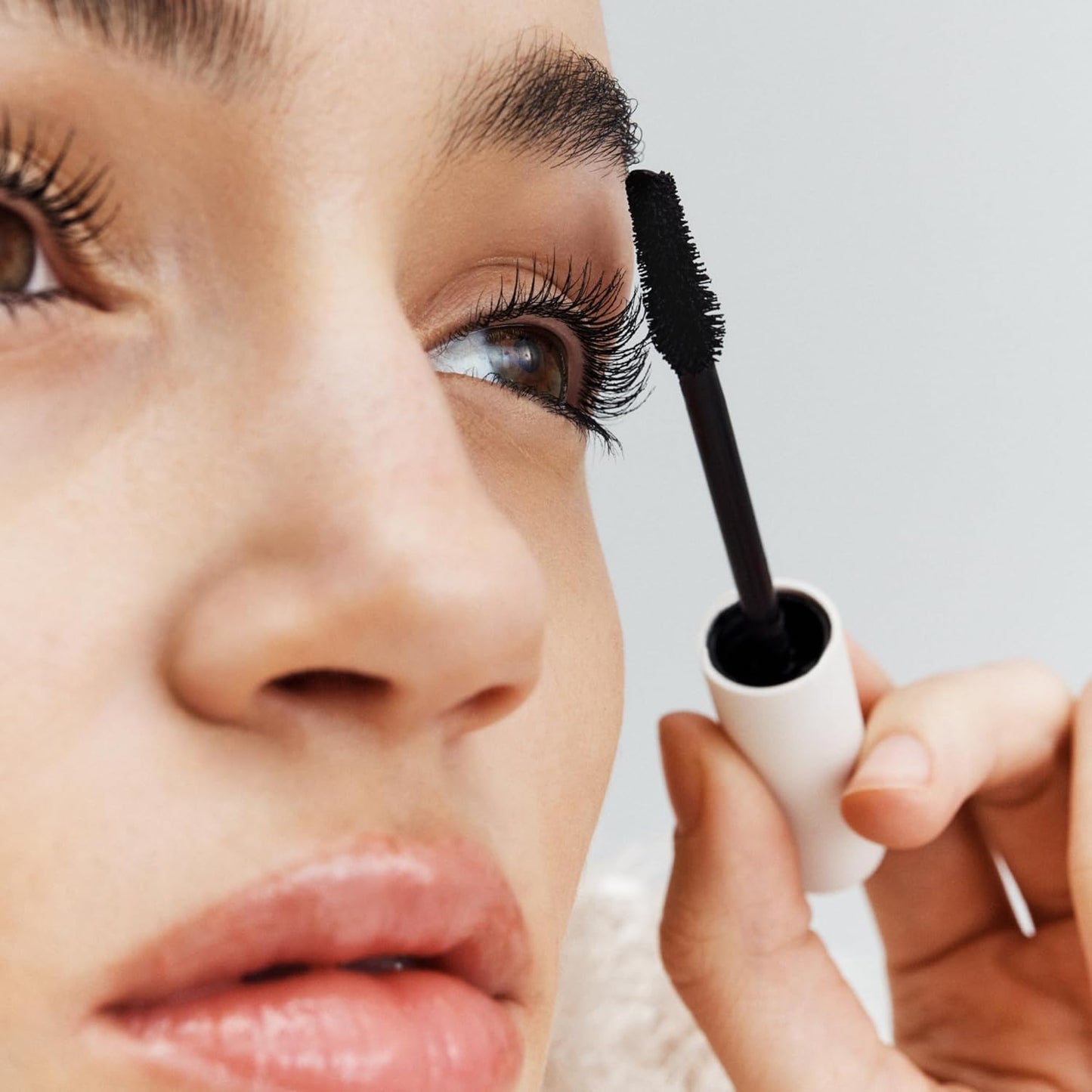 goop Beauty Featherlash Lifting Serum Mascara | Volumizing & Lengthening Mascara with Nourishing, Clean Ingredients | 0.15 fl oz