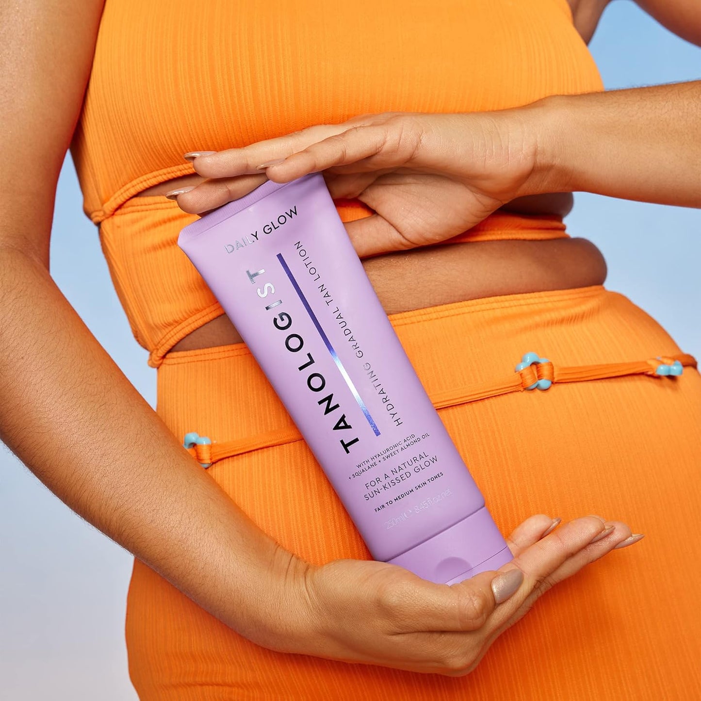 Tanologist Hydrating Daily Glow Body Lotion- Light/Medium, Gradual Tanning Lotion, No Fake Tan Smell, Streak-Free & Natural Looking Self Tanner, Moisturizing, Vegan, 8.45 fl. oz/250 ml Tube